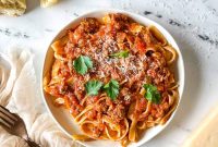 Slow Cooker Lamb Ragu: Tender Slow-Braised Pasta Sauce