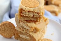 Golden Oreo Blondies Recipe: Chewy Vanilla Oreo Blondies