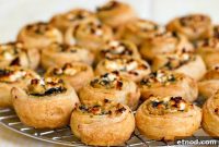Spinach and Feta Hummus Pinwheels: Party Appetizer