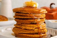 Pumpkin Pancakes Made with Oat Flour: Fluffy Autumn Recipe