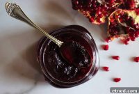 Homemade Pomegranate Jelly Recipe: Bright Flavor in Jars