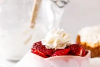 Stabilized Whipped Cream Without Gelatin — Lasts Longer