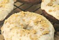 Baked Gingersnap Donuts Recipe — Crispy Spiced Donuts