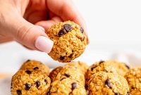 3-Ingredient Peanut Butter Oatmeal Energy Balls — 5-Minute Recipe