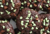 Soft-Baked Chocolate Mint Chip Cookies Recipe