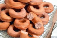 Purple Sweet Potato Donuts: Fluffy Ube-Inspired Homemade Recipe
