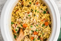 Creamy Slow Cooker Chicken and Noodles Recipe