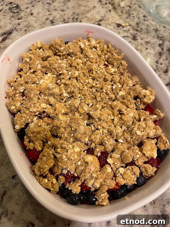 Gluten-Free Mixed Berry Crisp Recipe for Summer Desserts 5 gluten-free berry crisp