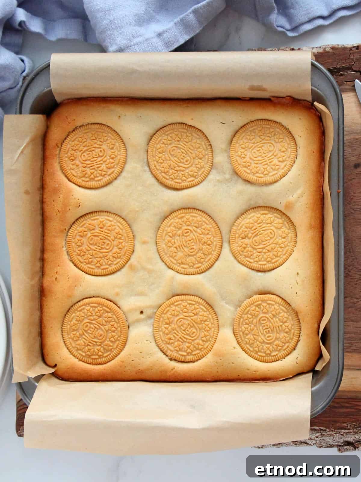 Golden Oreo Blondies Recipe: Chewy Vanilla Oreo Blondies 11 Baked oreo blondie in a pan