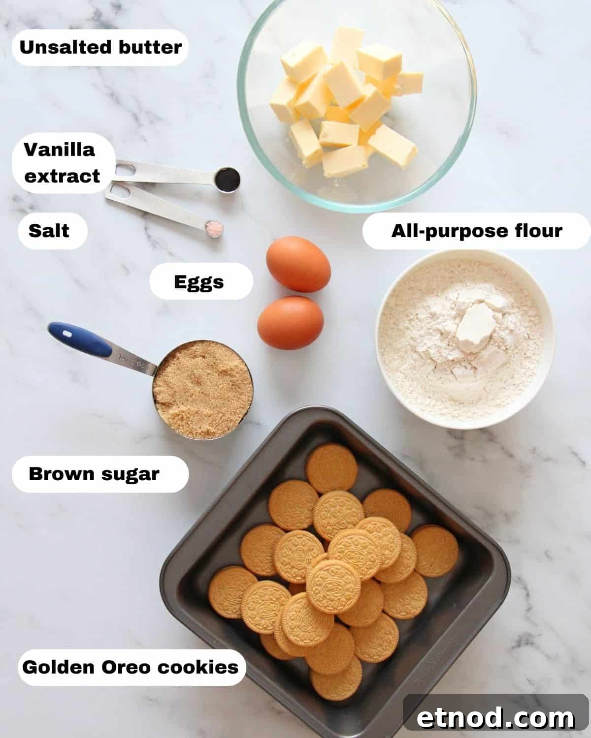 Golden Oreo Blondies Recipe: Chewy Vanilla Oreo Blondies 3 ingredients for Oreo blondies