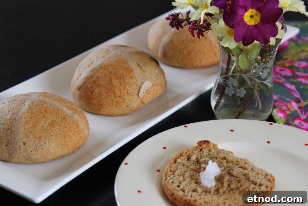 Healthier hot cross buns made with the Free From Fairy's wholegrain gluten free flour blend. #glutenfree #dairyfree #refinedsugarfree #hotcrossbunrecipe https://freefromfairy.com