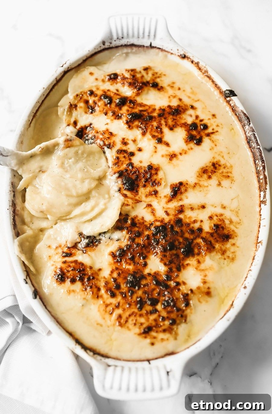 31 Delicious Side Dishes for Ham That Complete Any Dinner 7 Cheesy Scalloped Potatoes