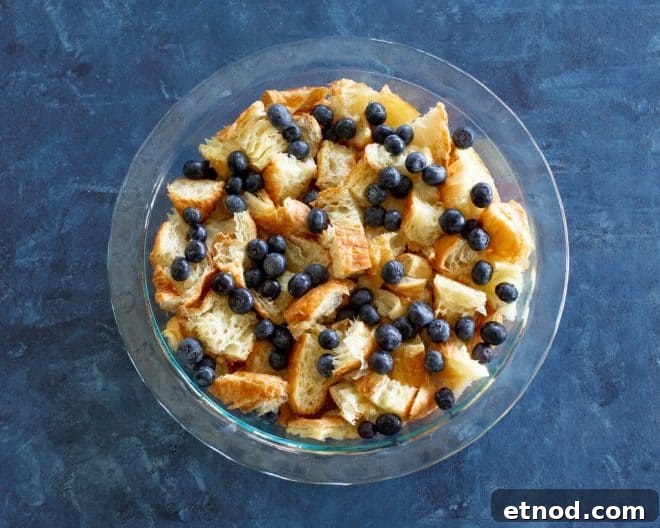 Blueberry Croissant Puff Recipe: Flaky, Fruity Breakfast Pastry 3 croissants and blueberries