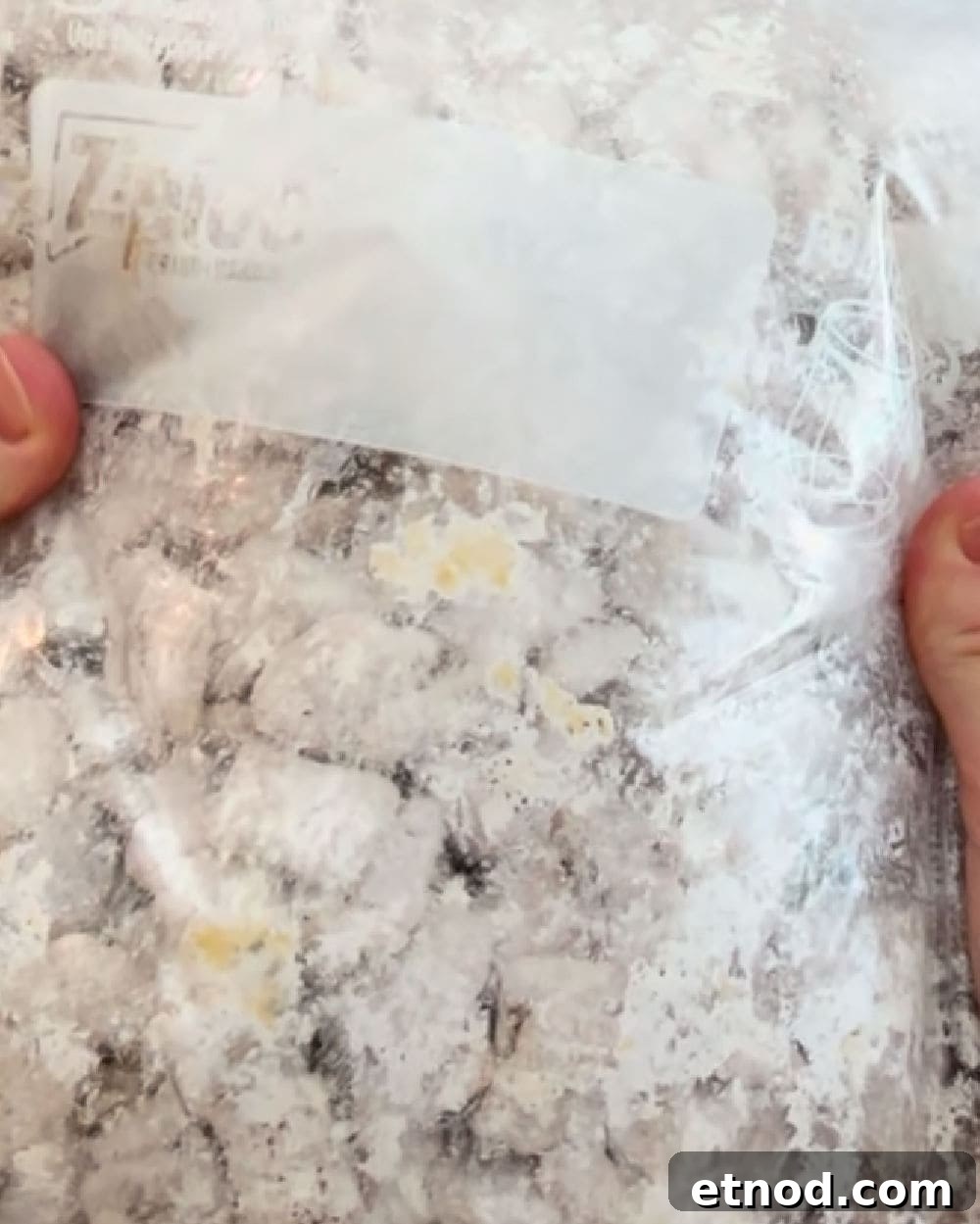 Valentine’s Day Puppy Chow Recipe (Muddy Buddies Treats) 7 shake in freezer bag.