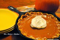 Weekend Potluck Ideas: 145 Crowd-Pleasing Recipes and Tips