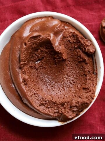 one ingredient chocolate mousse
