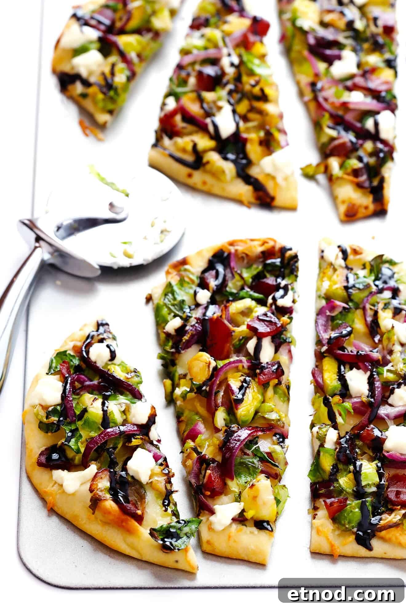 Crispy Bacon and Brussels Sprouts Flatbread Recipe 6 This Bacon and Brussels Sprouts Flatbread recipe is super easy to make, and SO flavorful and tasty! | gimmesomeoven.com