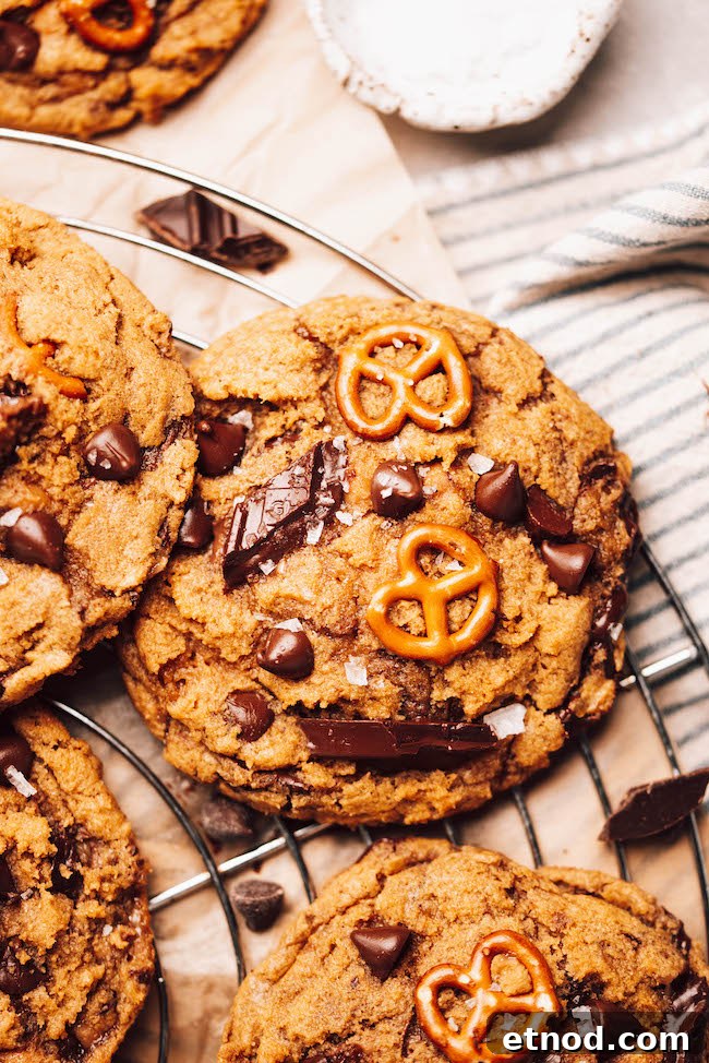 Kitchen-Sink Pumpkin Cookies That Melt in Your Mouth 2 Kitchen Sink Pumpkin Cookie
