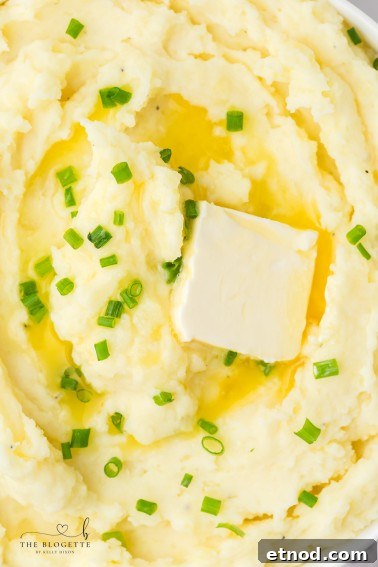 Cream Cheese Mashed Potatoes - Thick and creamy homemade mashed potatoes. Great as a side dish and an absolute staple recipe for the holidays!