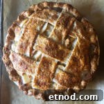 Whiskey Ginger Apple Pie