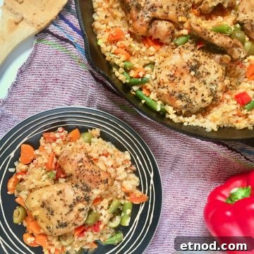 Mexican Cauliflower Arroz con Pollo Recipe: Low-Carb Chicken & Rice Alternative 10 Mexican Cauliflower Arroz Con Pollo #arrozconpollo #cauliflowerarrozconpollo #whole30recipes